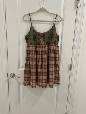 NATURAL LIFE Olive Paisley & Plaid Sleeveless Dress